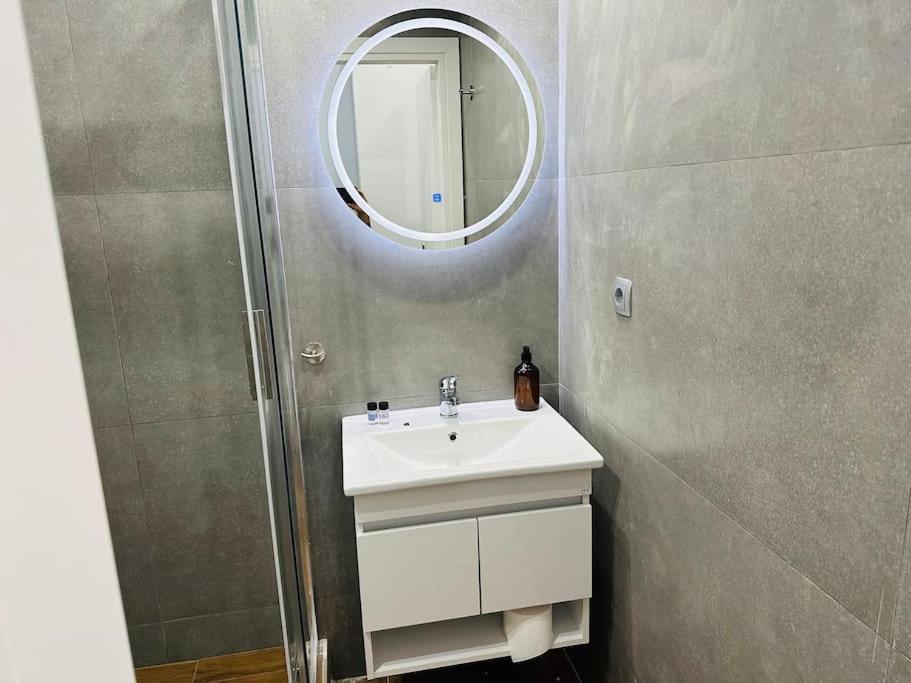 Blue Suite At Piraeus Port Экстерьер фото